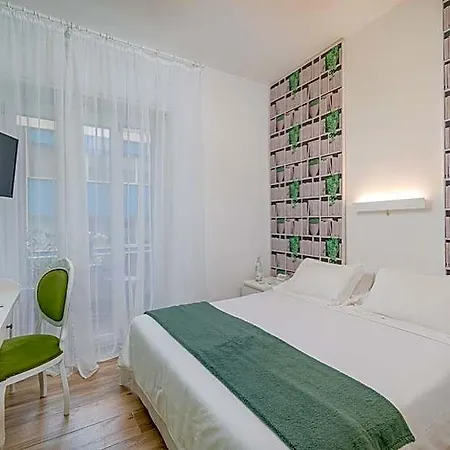 Dimore In Residenze Asproni 24 Aparthotel